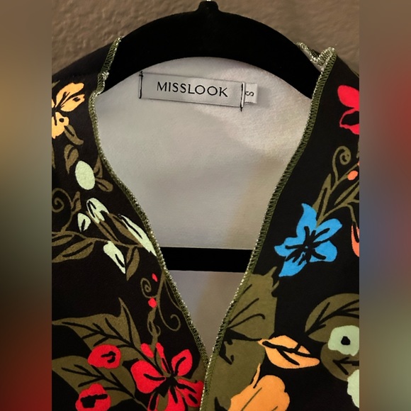 Blk jacket with floral design by : MissLook size small - Picture 2 of 7